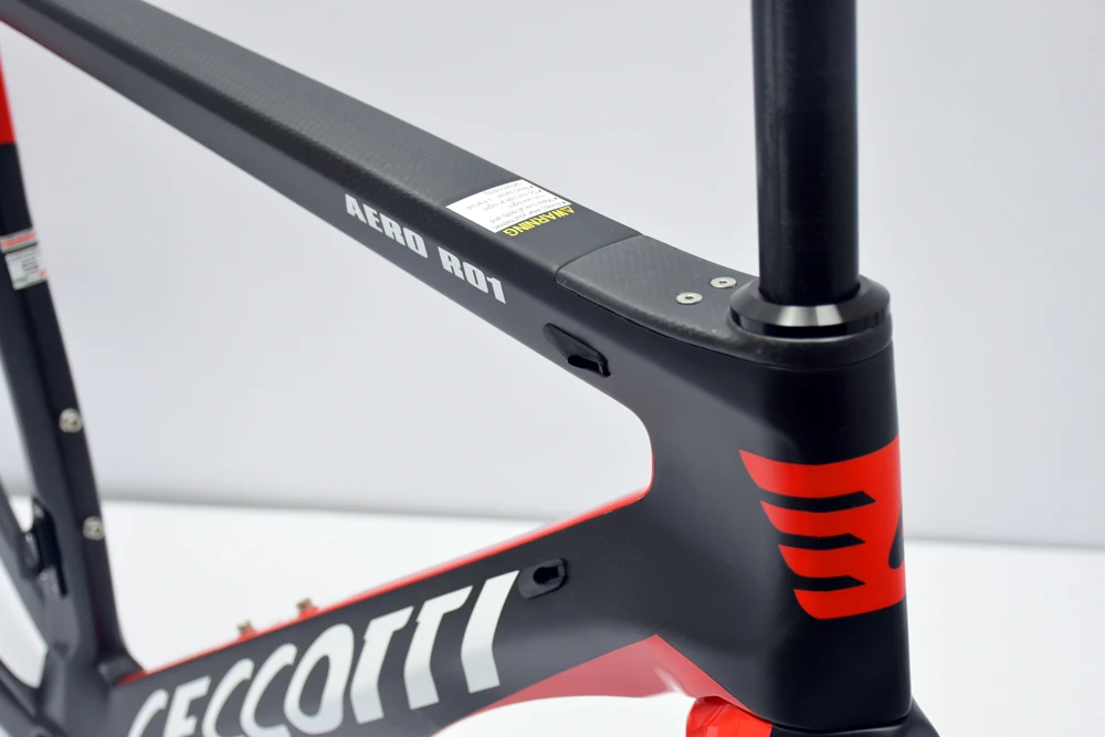 Flash Deal 2019 Ceccotti newest carbon road bike frame Di2 And Mechanical T1000 customized UD/3K/1K bicycle frame 8 Flash Deal 2019 Ceccotti newest carbon road bike frame Di2 And Mechanical T1000 customized UD/3K/1K bicycle frame 8