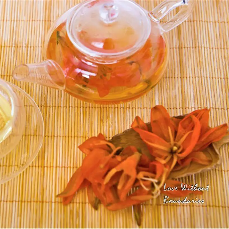 

Natural high quality Greenish lily flower, lily tea, Relieve a cough, Improving sleep, Pure natural 50 gram