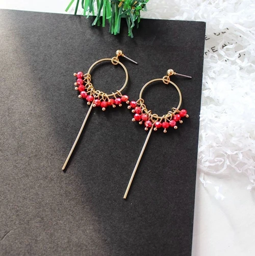 

Fashion Temperament Simple Design red rice beads Geometric Long Pendant Stud Earrings Gold Color Alloy Simulated Pearl Jewelry