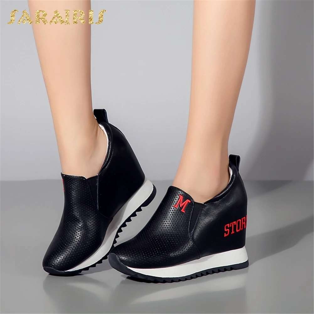 

SARAIRIS 2018 Genuine Leather Large Size 32-40 Black White Hot Sale Dropship Platform Shoes Woman Vulcanize Female