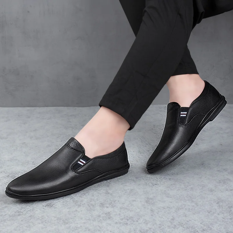 

GOODRSSON Casual Leather Shoes Men Fashion Casual First Layer Cowhide Leather Shoes Solid Flats Men Formal Dress Leathershoes