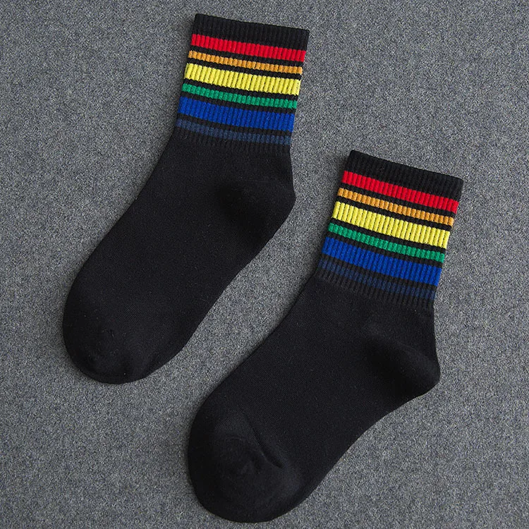 Новые модные хлопковые разноцветные женские носки, милые яркие носки контрастного цвета, осенне-зимние цветные носки в полоску