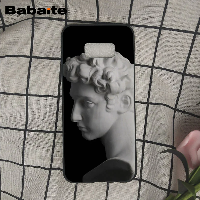 Medusa Vaporwave Glitch Art Statue Michelangelo-david
