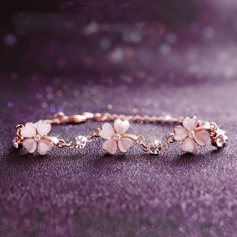 

Cat's Eye Stone Clover Bracele