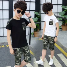 Одежда для мальчиков; комплект летней одежды; Новинка года; Модный Камуфляжный костюм из двух предметов с круглым вырезом и короткими рукавами; Одежда для мальчиков