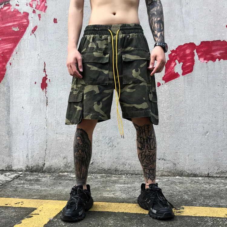Mens Camouflage Hip Hop Shorts Stitching Pockets Cargo Shorts Casual Elastic Waist Drawstring Sportswear Streetwear Short Pants