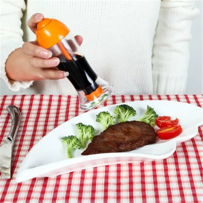 

Pneumatic oil control bottle barbecue artifact oil can spray bottle cruet