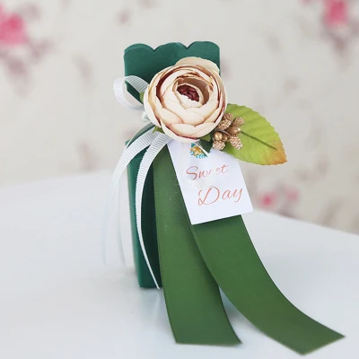 30 шт./лот Свадебная романтическая коробка для конфет цветок картон Подарочная коробка бумажный пакет красочный Шелковый Свадебный декор свадебные подарки для гостей - Цвет: Green