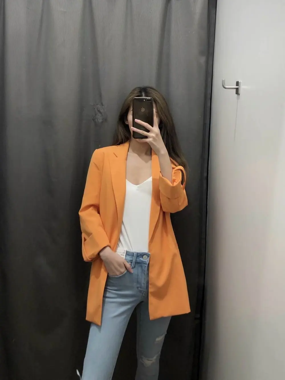  (16)