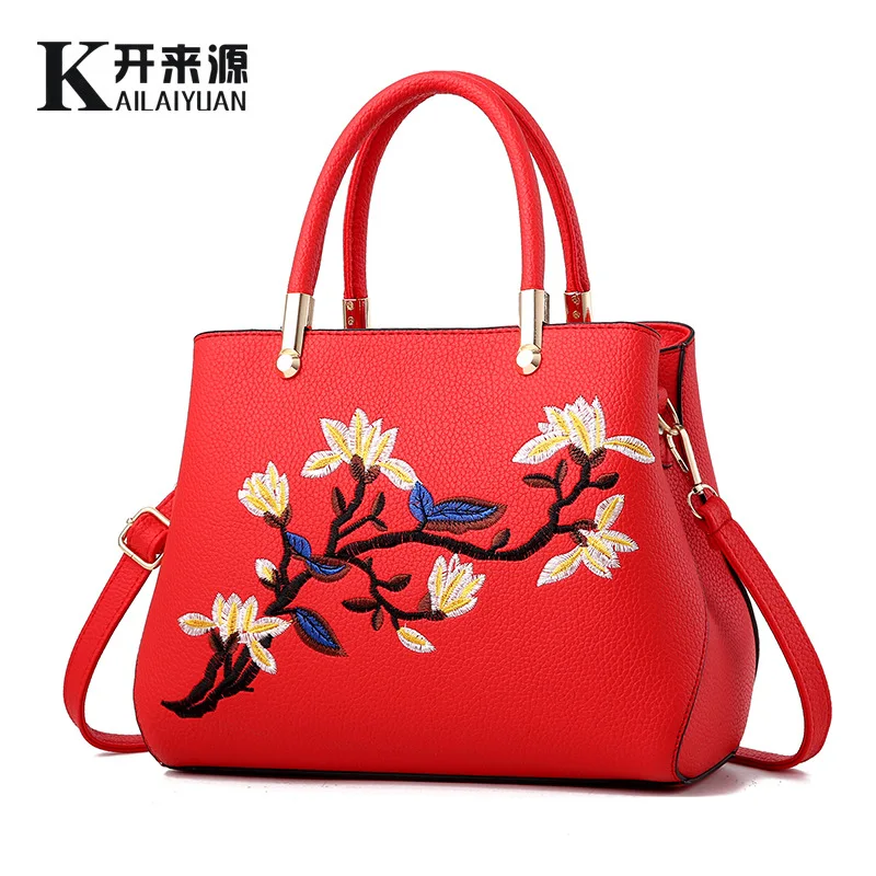 

New Chinese style embroidery pattern decoration retro style lady handbag, simple, elegant and large capacity, fashionable choic