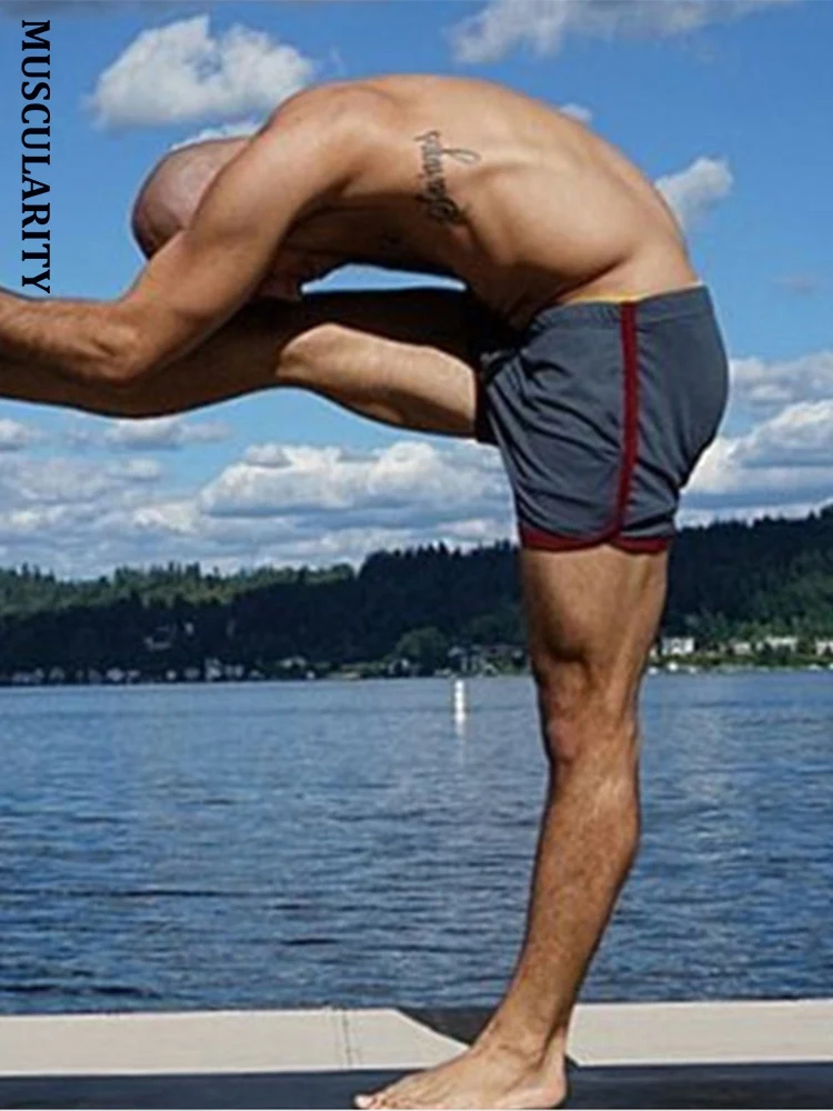 

MUSCULARITY Summer new men's compression breathable leisure shorts eight basic models a variety of stylish color matching men