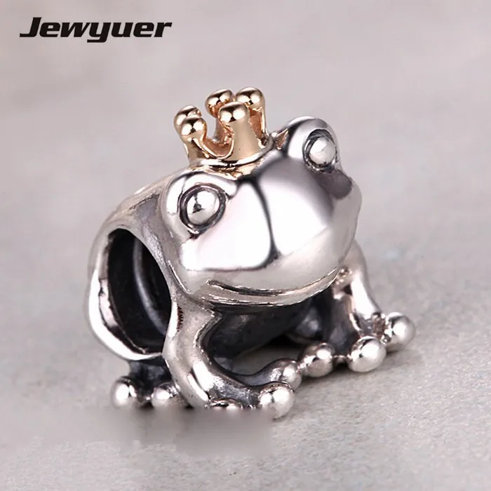 

Frog Prince charms 925 sterling silver jewelry with golden crown animals charm fit bead bracelets necklaces diy for women GD066