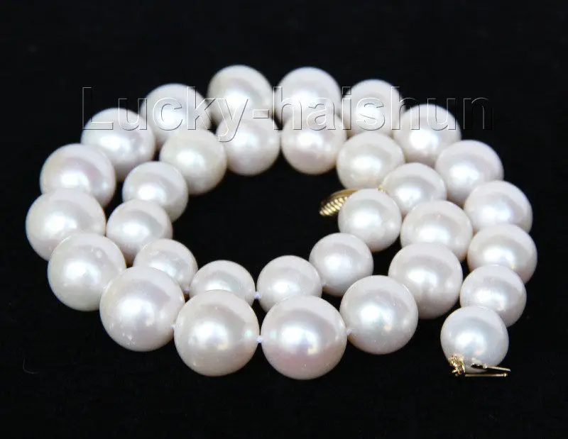 

Free Shipping>> new hot AAA natural 17" 12mm round white FW pearls necklace 14K gold clasp