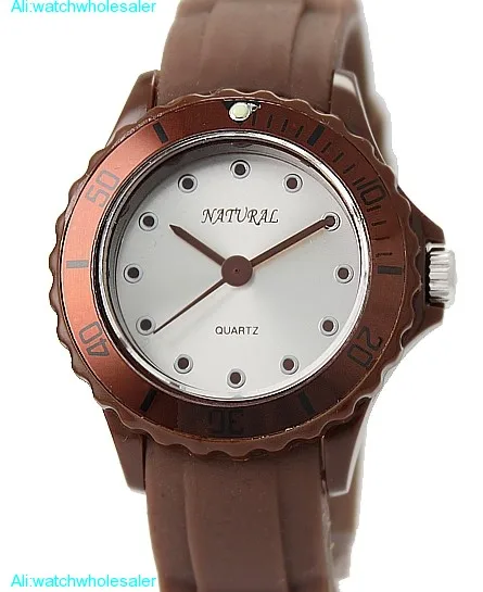 Matt Silver Dial Brown Watchcase Silicone Brown Band Ladies Fashion Watch FW717A