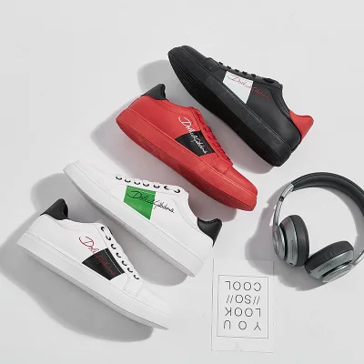 

2018 In the spring of the new Men's shoes men sandals students trend Casual shoes movements Low help shoes