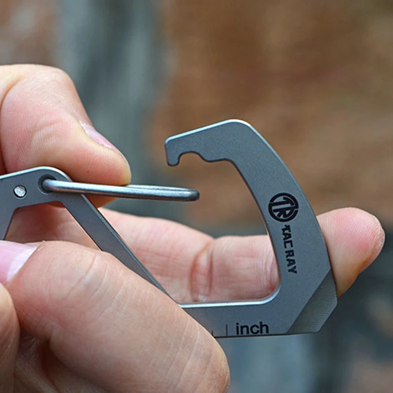  Multifunctional Quick-hanging Titanium Alloy Key Chain Outdoor Products Safety Hang Buckle EDC Pock