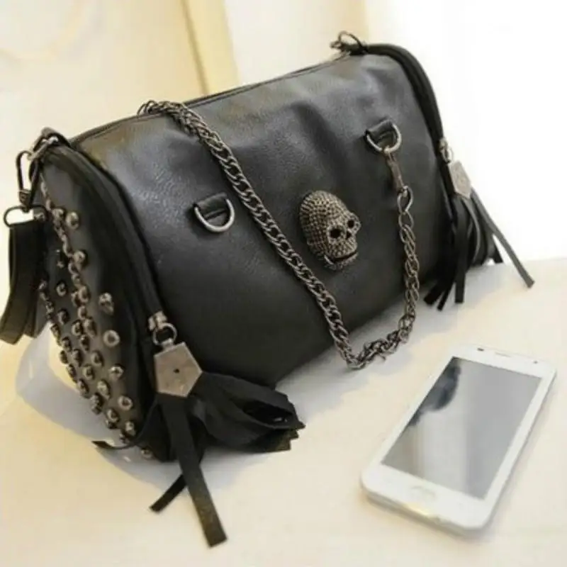

Women Leather Bag Skull Rivet Retro Casual Shoulder Messenger Bag
