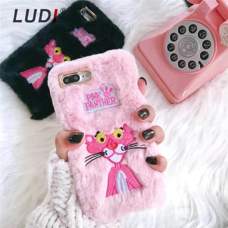 Чехол для телефона LUDI с вышивкой розовый Леопардовый пушистый чехол iphone
