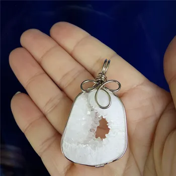 

2018 Newly Arrival Natural Druzy White Pendant Women Necklaces Charm Pendant 33*29*10MM Fashion Crystal Popular Stone Pendant