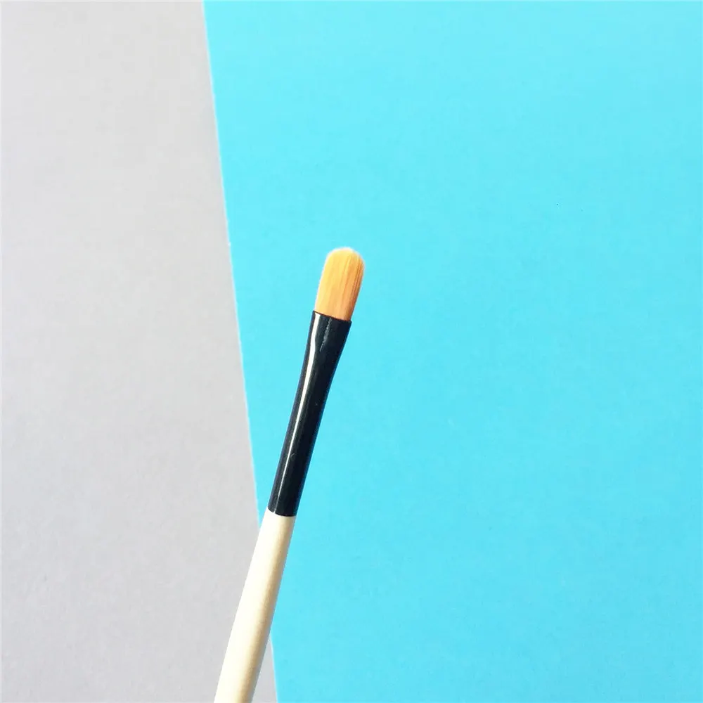 BOBBI BROWN Eye Liner Brush _ 2