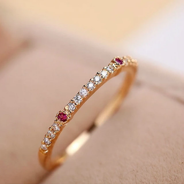 New 2017 Fashion Gold color Shining Cubic Zirconia Gold Finger Ring Delicate Per New 2017 Fashion Gold color Shining Cubic Zirconia Gold Finger Ring Delicate Per