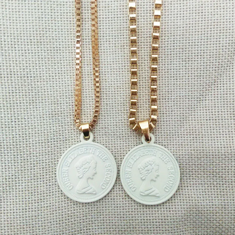 coins queen Elizabeth queen head coin necklace pendants bails connector