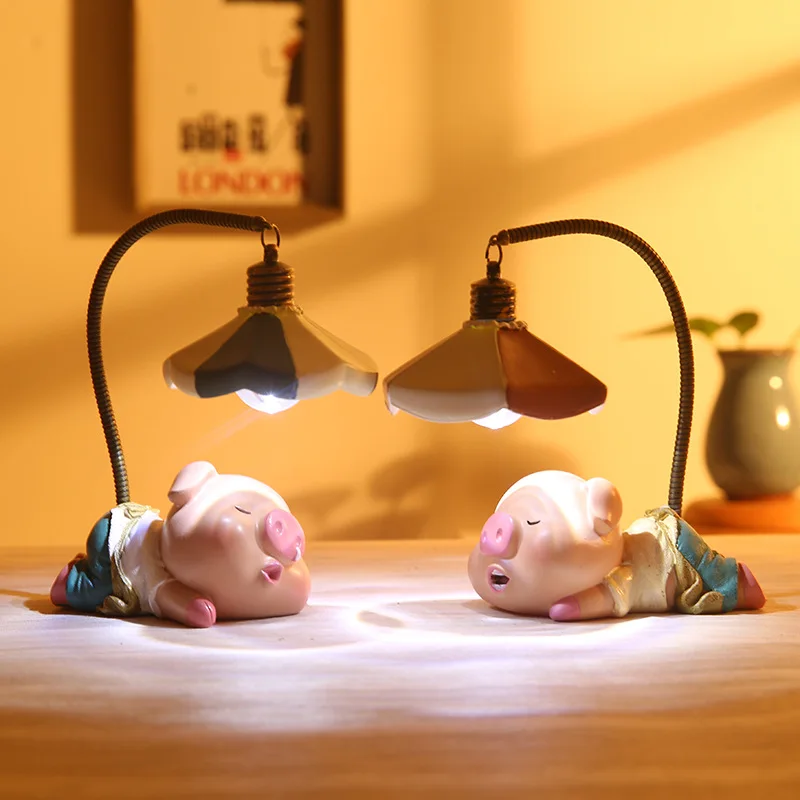 

Lovely Piggy Led Night Light Resin Craft Kid's Home Desktop Decor Table Lamp Figurines Ornaments Birthday Xmas Wedding Gifts