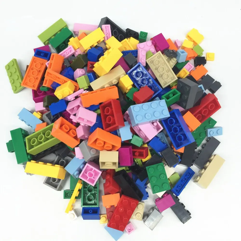 1000pcs Designer DIY Gift Toy Building Blocks Bricks Constructor Set Educational Assembly Toys Compatible With LegoINGly Bricks цена 1000pcs Designer DIY Gift Toy Building Blocks Bricks Constructor Set Educational Assembly Toys Compatible With LegoINGly Bricks цены онлайн