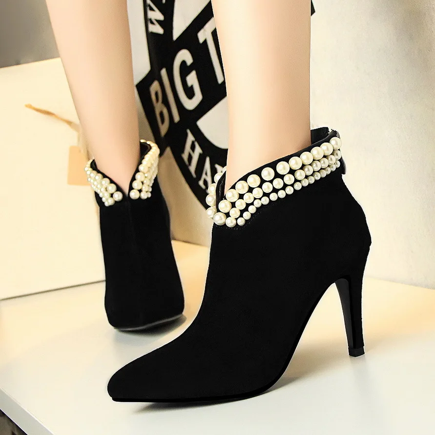 

965 European Wind Fashion Grace Banquet V Lead Pearl Woman Boots High With Down Noodles Short Boots And Boot