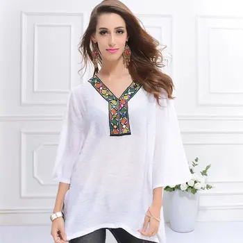 

2019 New Office Top for Women Retro Embroidery Vintage Boho Shirt Women t-shirt Cotton Linen t-shirt Ethnic Beach Tops