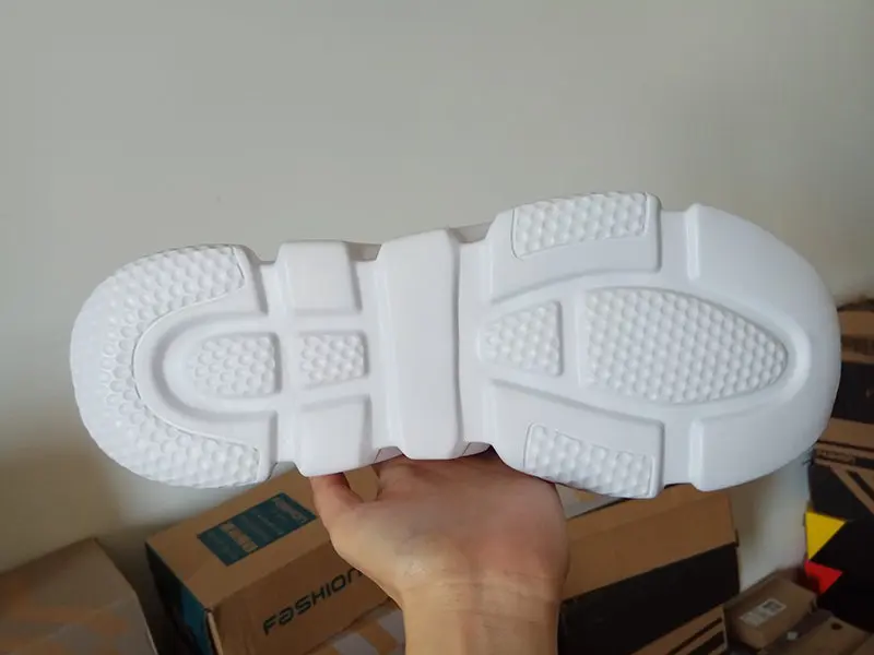 gruyityui