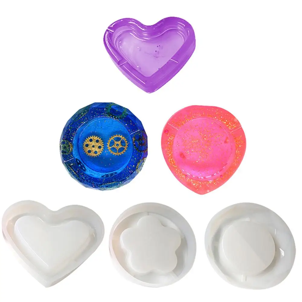 

DIY Crystal Epoxy Mold Ashtray Plum Blossom Heart Shaped Mold Large Manual Ashtray Mirror Surface Mold