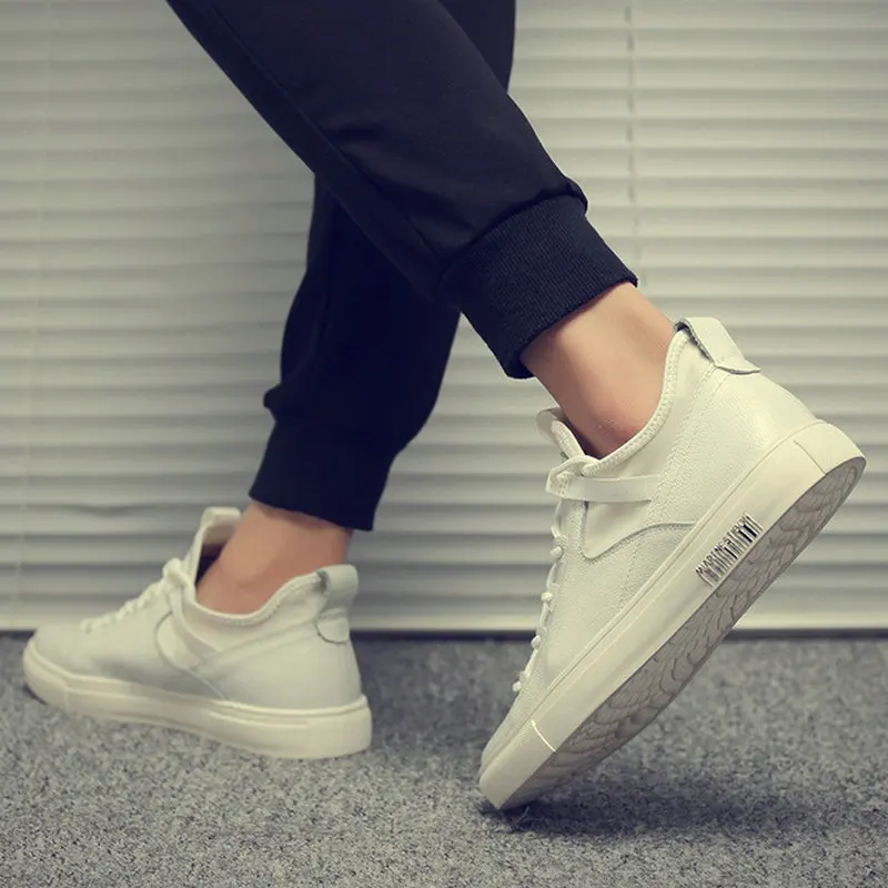 Tanie Big size 45.46 gorąca sprzedaż nowy marka męskie skórzane trampki moda mężczyzna czarny biały szary niskie mieszkania buty LH 5757