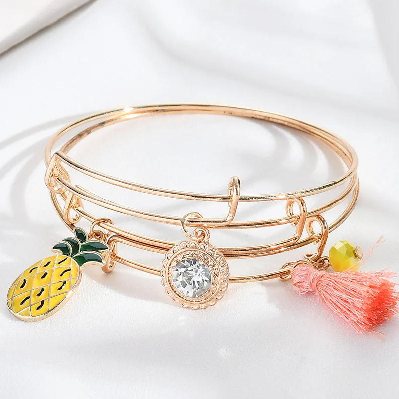 

Hot selling a new set of 3 ladies personality pineapple bracelet zircon adjustable opening bracelet girl tassel wholesale