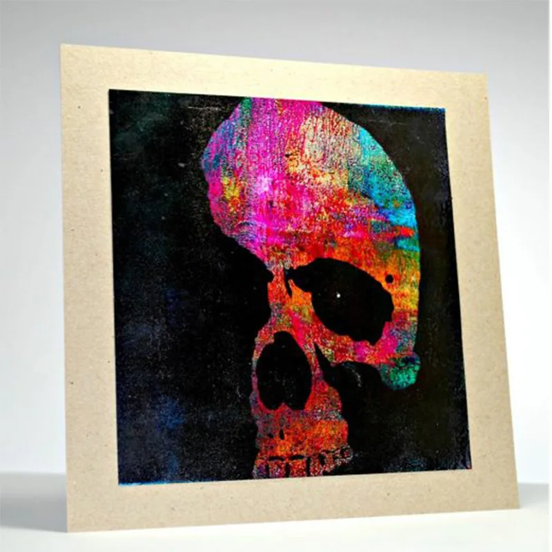 2017-10-18-visible-image-skull-shadow-stencil-Eileen-Godwin-519x527