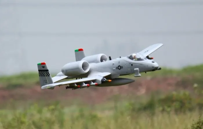 Окончательного Би A10 Twin 64 мм EDF самолет на радиоуправлении самолет с самонастраиваемым устройством высоко масштабируется кабана thunderbold II A10