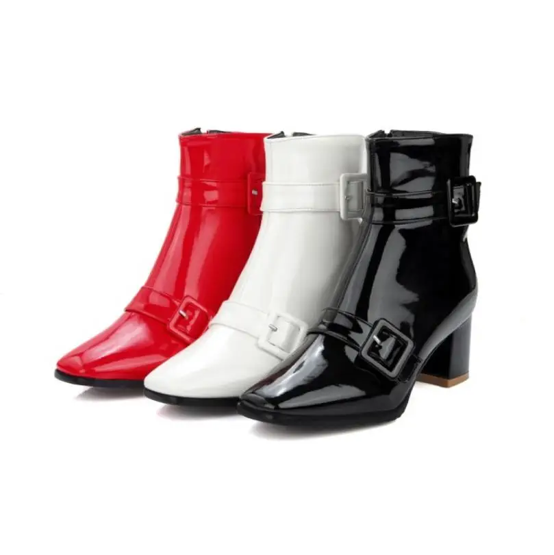 

Autumn and winter new products Europe and America show new style generous buckle patent square head large size Martin boots