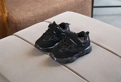 sports shoes for girls under 500