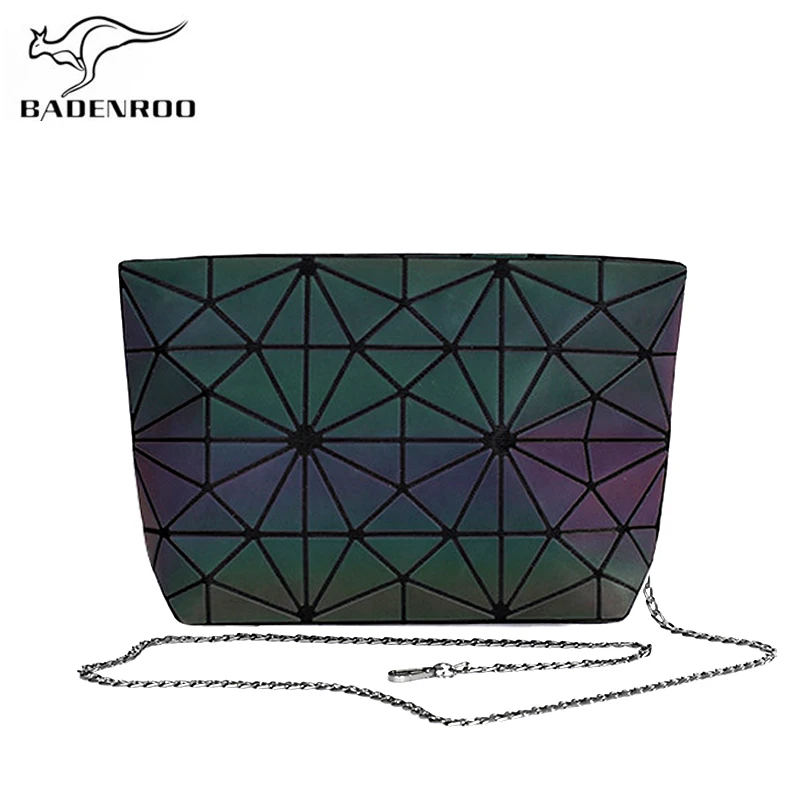 

Brands Luminous Geometric Women bags Chain Shoulder Bags Makeup Clutches Travel Holographic Female Messenger Bags Embrayage Sac