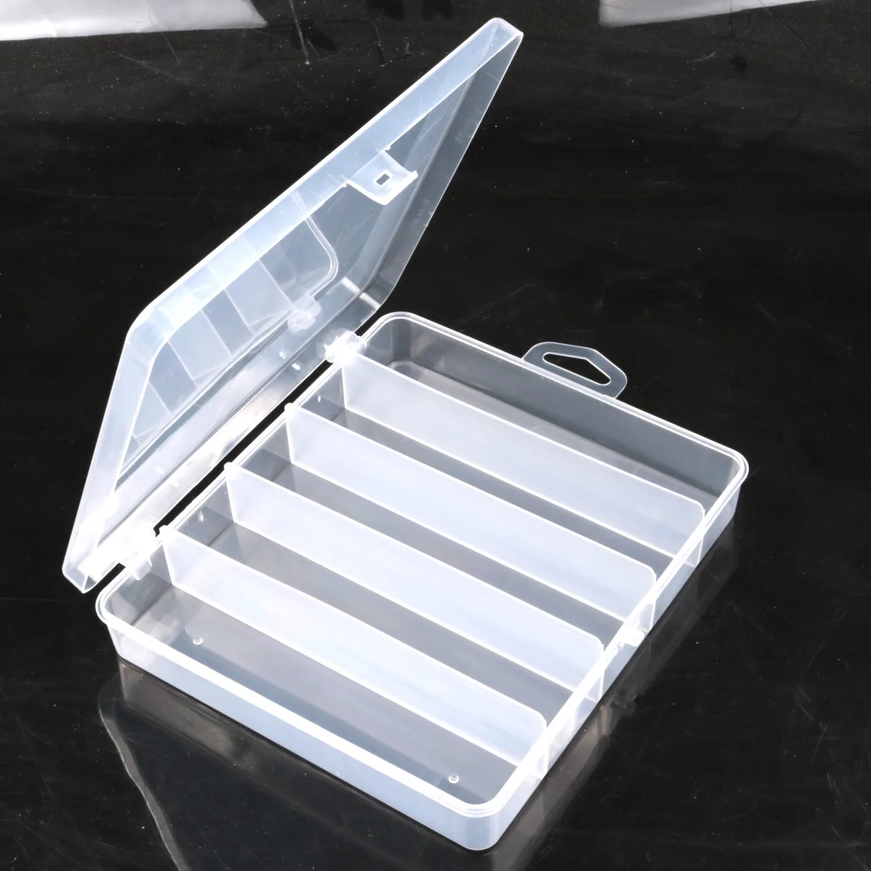 LUSHAZER fishing lure box 17.5*13.5*3cm fishing box plastic hooks baits