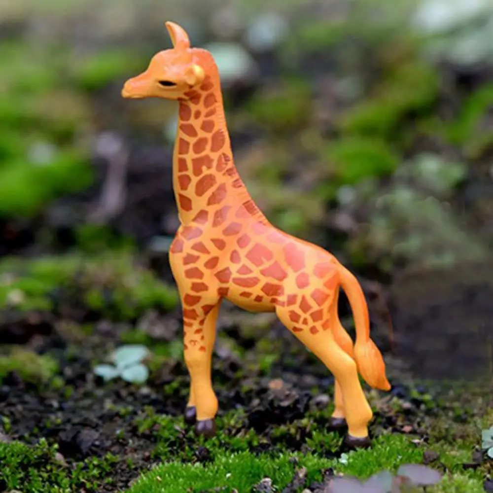 

Miniature Giraffe Figurines Resin Crafts Fairy Garden Lawn Ornaments Micro Landscaping Terrarium Accessories Kids Toys