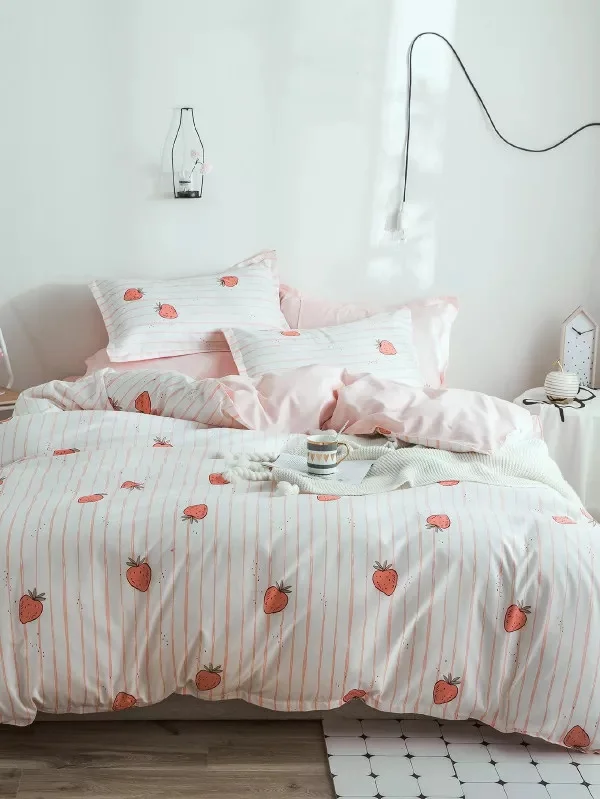 

Strawberry Duvet Cover Set Wave Line Flat Queen Size Bedding Set Sheet Set Cotton with Zipper Closure