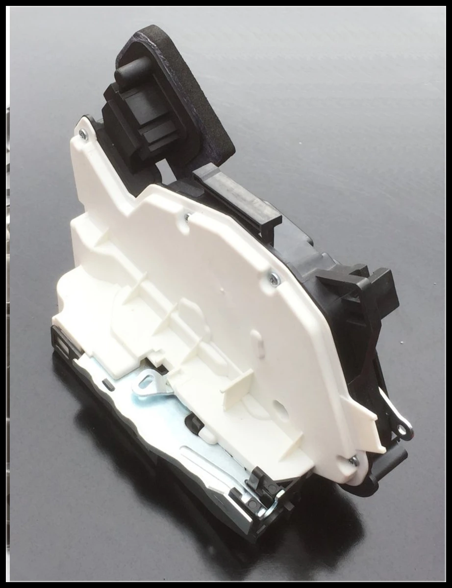 

rear right Door Lock Actuator FOR Volkswagen GOLF 6 JETTA 5C POLO SKODA YETI SKODA RAPID 5K4839016F 5K4 839 016 F R M