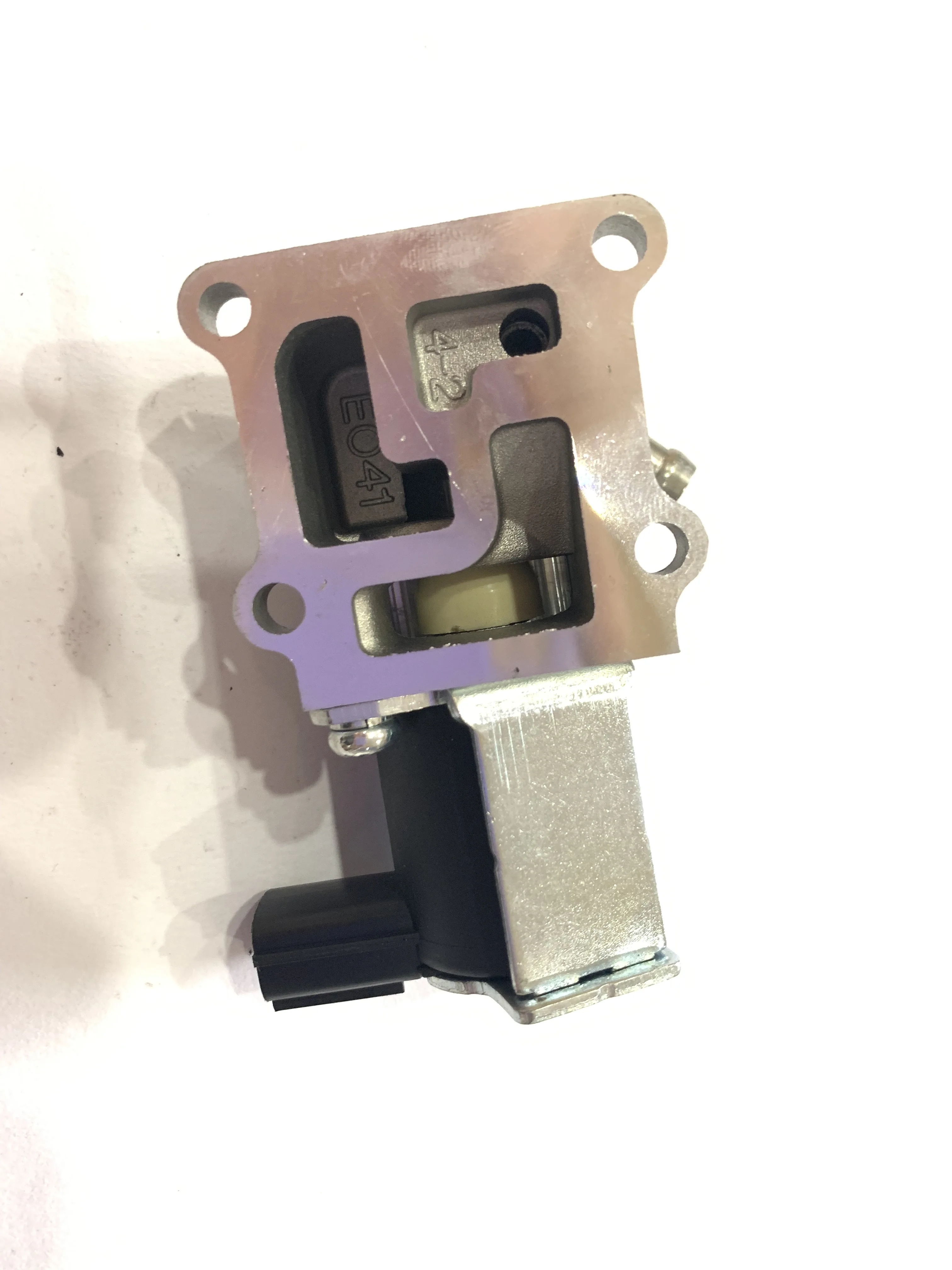 Клапан скорости управления холостым воздухом IACV E9T06871 FSN5 20 660 FSN520660 FSN520660A FSN520660B AC254