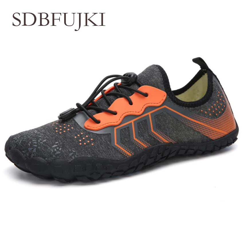 

Outdoor men shoes Women Aqua Swimming Footwear Seaside Walking Cheaper Breathable Quick dry Beach Five fingers Shoes 2019 New