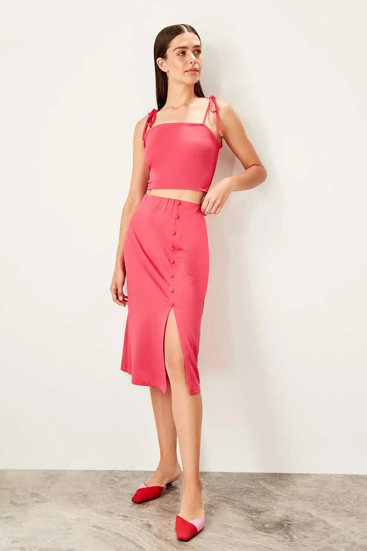 

Trendyol Fuchsia Button Detail Midi Knitted Skirt TWOSS19EH0210