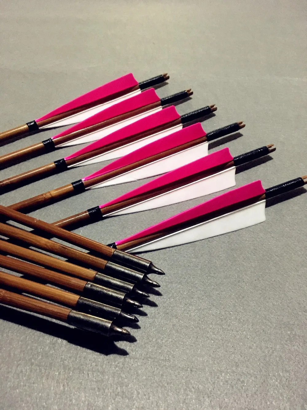 

12PCS Handmade Latest Archery Bamboo Arrows Special Winding Way Bullet Tips