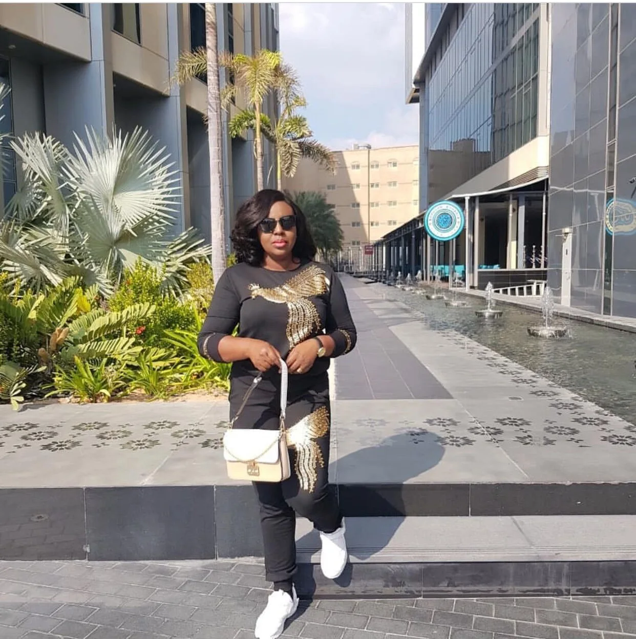 Африканские комплекты для женщин новые Бисероплетение блестками африканский эластичный Базен мешковатые брюки рок стиль Дашики рукав известный костюм для леди