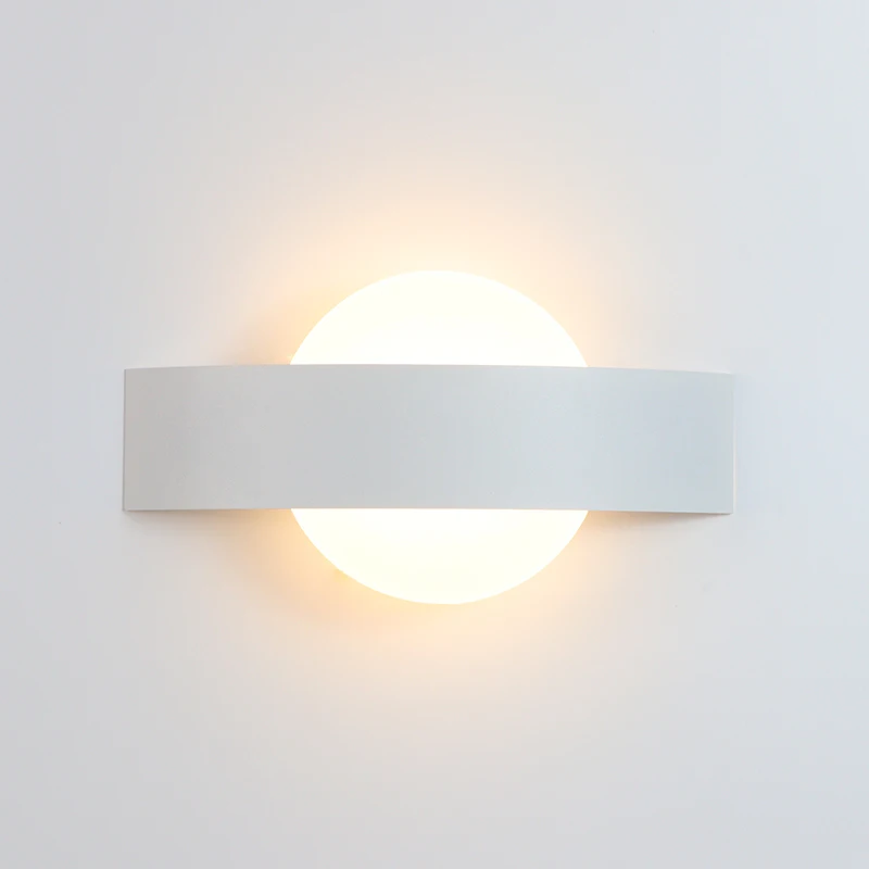 Tanie 4W oświetlenie naścienne led kryty kuchnia dekoracje do jadalni żyrandol światło balkonowe na ścianę W korytarzu lampy żelaza i akryl AC90 260V