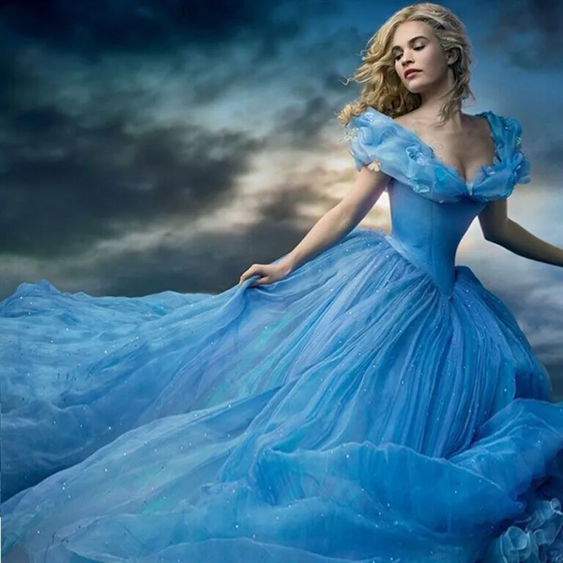 Золушка 2015 принц. Золушка (cinderella) 2015. Как звали золушку. Как звали золушку. Однажды в сказке золушка.